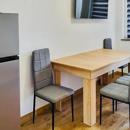 2 Bedroom Gorgeous In